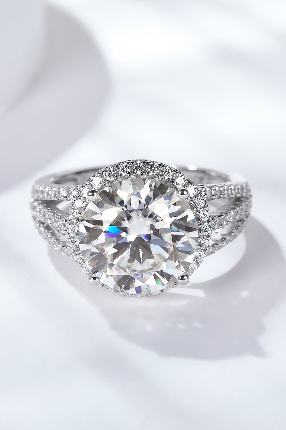 Moissanite for the Minimalist: How Less Becomes More With the Right Stone - Moissanite Shine