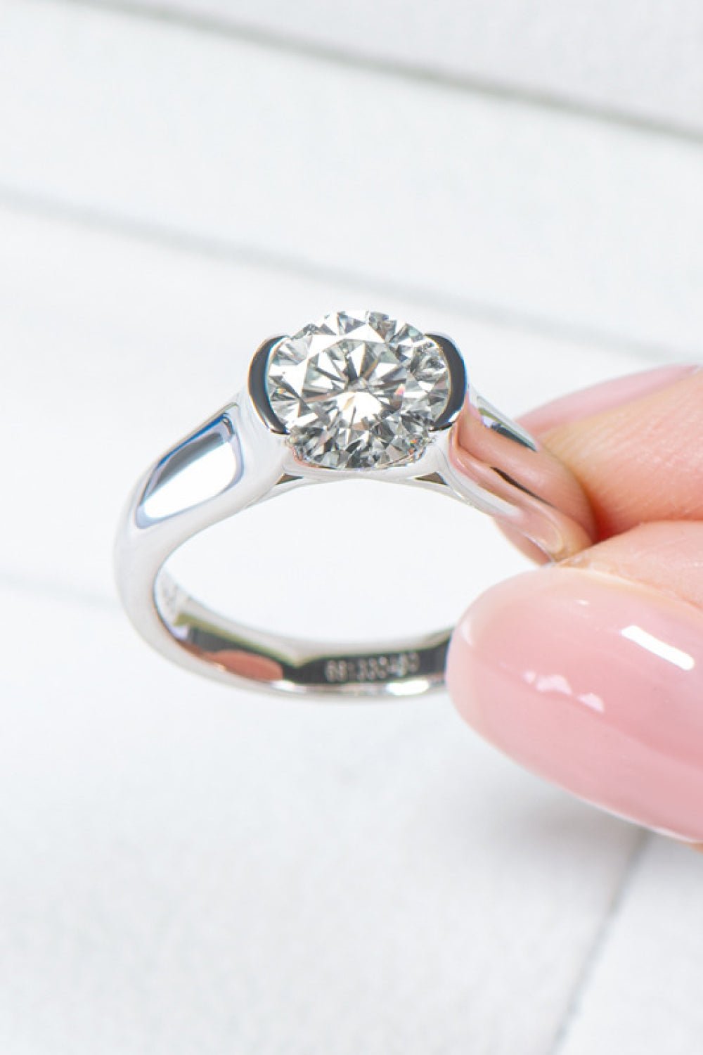 Modern Sleek Solitaire: A 2-Carat Round Brilliant Moissanite Masterpiece | RING | Moissanite Shine