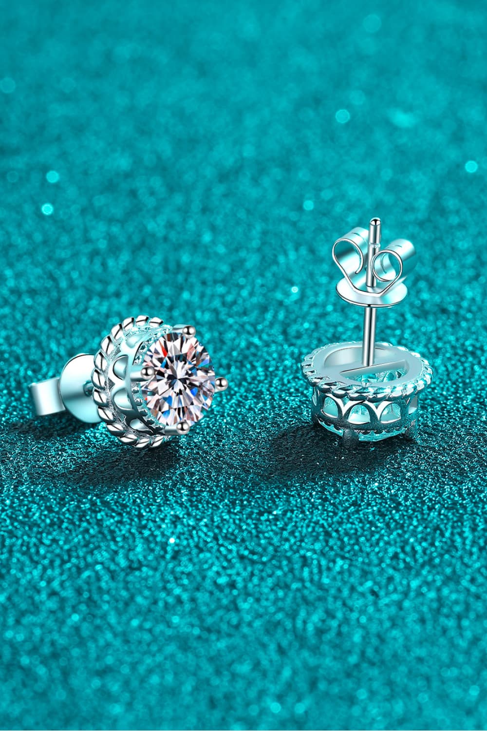 The Aura Studs: 2-Carat Total Weight Round Brilliant VVS1 Moissanite Earrings | Earrings | Moissanite Shine