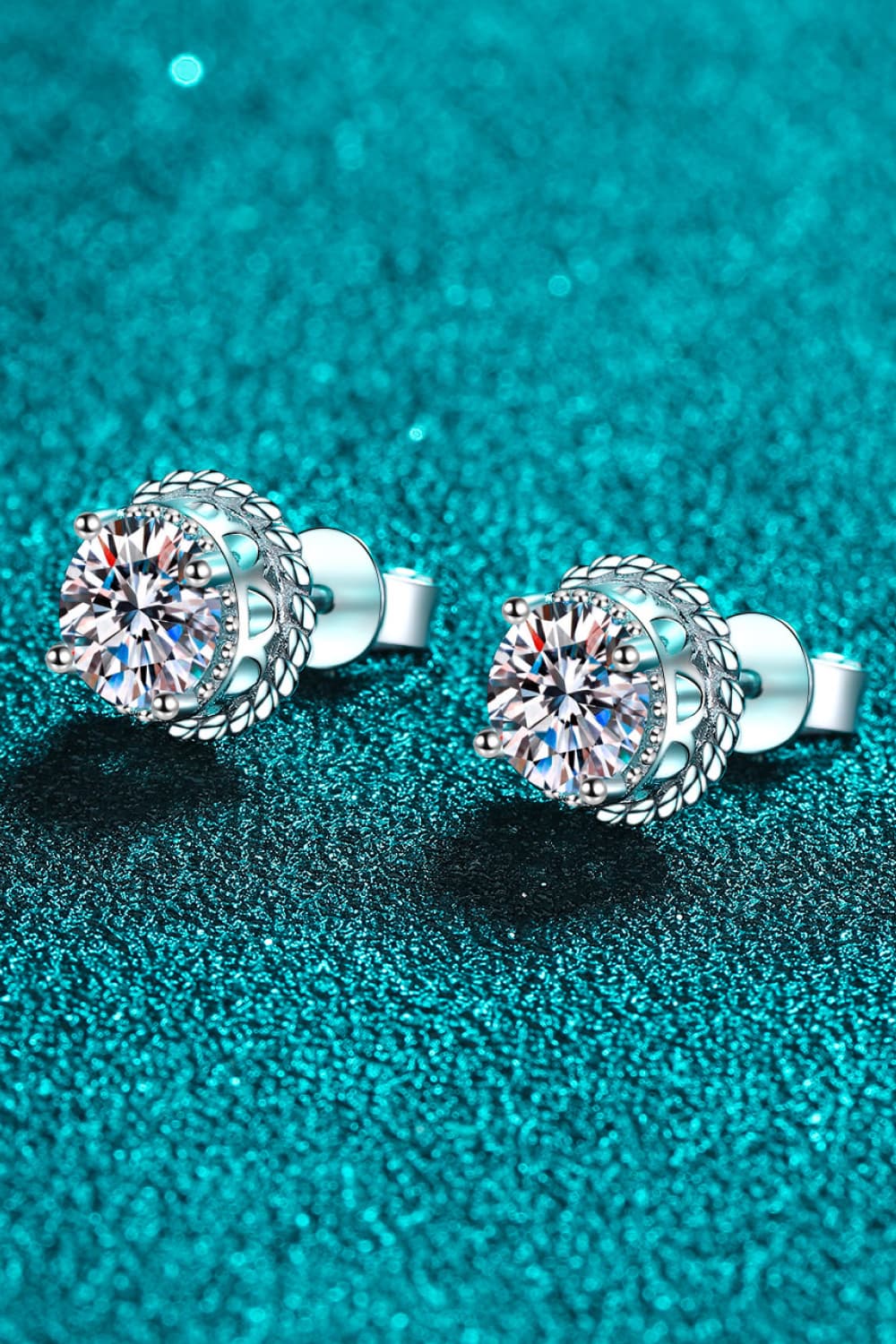 The Aura Studs: 2-Carat Total Weight Round Brilliant VVS1 Moissanite Earrings | Earrings | Moissanite Shine