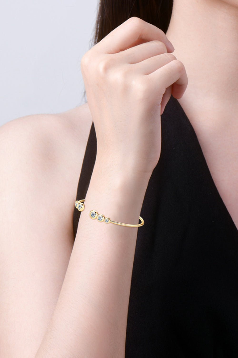 The Stella Open Bangle: A 1.8-Carat Round Cut VVS1 Moissanite Modern Cuff | Bracelet | Moissanite Shine